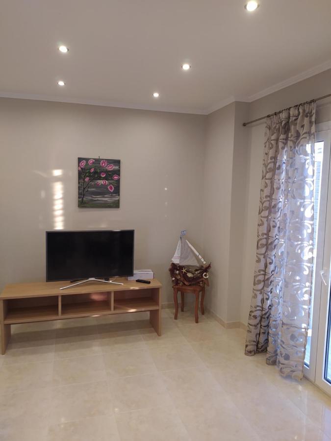 Just Constructed! Villa Gastouni ภายนอก รูปภาพ
